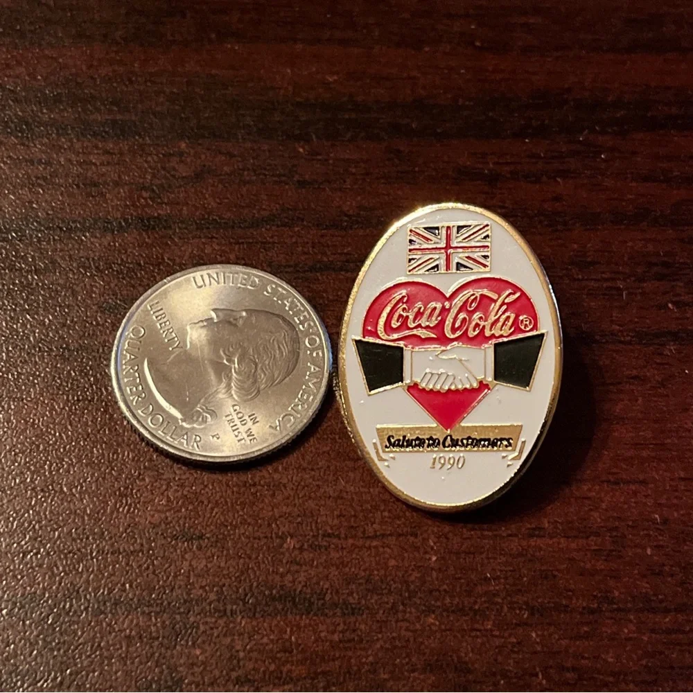 Vintage 1990 Coca-Cola Coke United Kingdom UK “Salute To‎ Customers” Lapel Pin